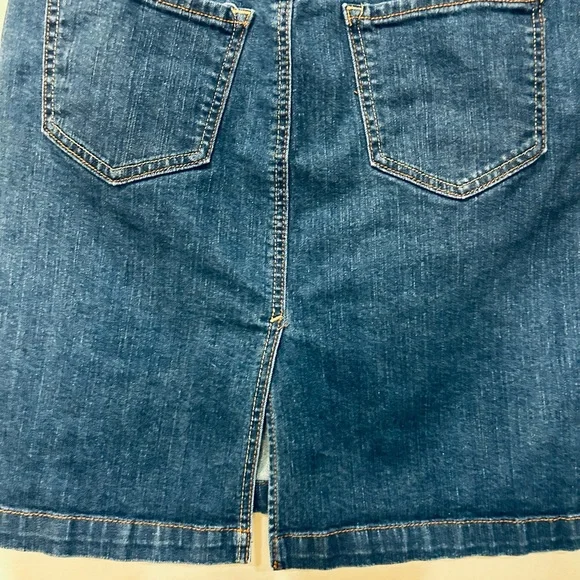Old Navy Denim Jeans Skirt - Picture 5 of 10